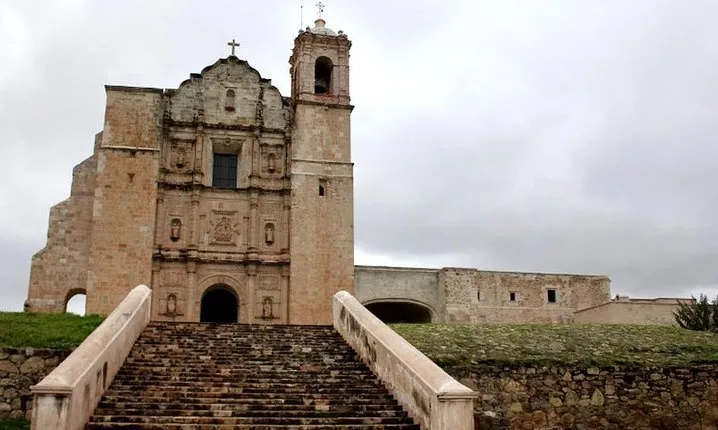 Day Trip around Dominican Route in a private service for your family or friends