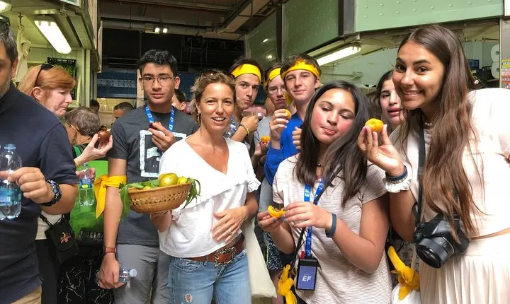 Roam Around The Roman Market