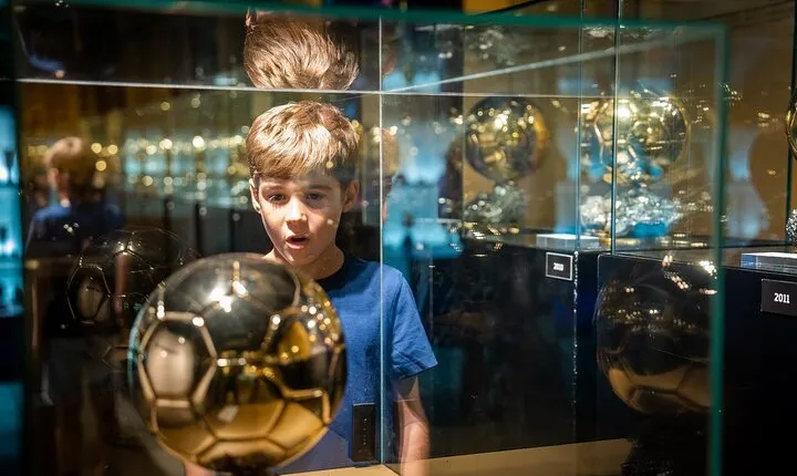 Barcelona City Hop On Hop Off and FC Barcelona Immersive Tour