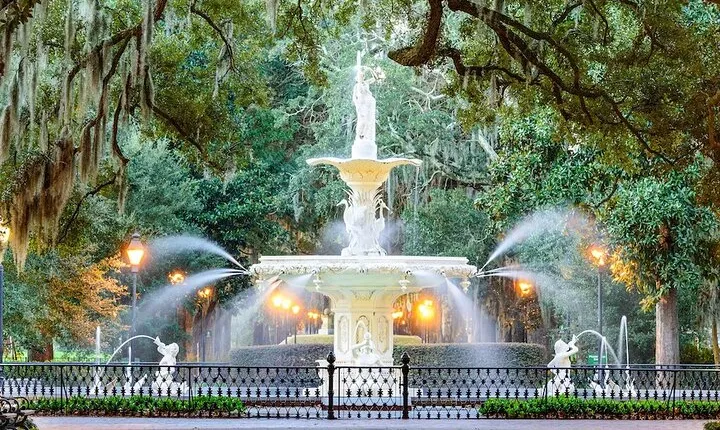 Savannah’s Historical District: A Self-Guided Audio Tour