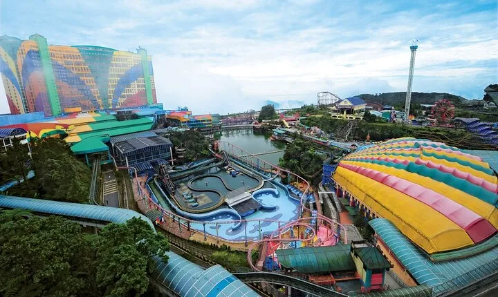 Genting Highlands Escape with Awana Cable Car Experience