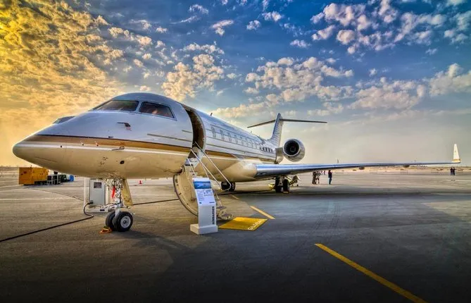 Indianapolis International Airport (IND) Airport Hotel Shuttle
