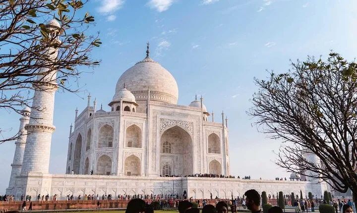 Private Sunrise Taj Mahal & Agra Fort Tour with Car & Breakfast