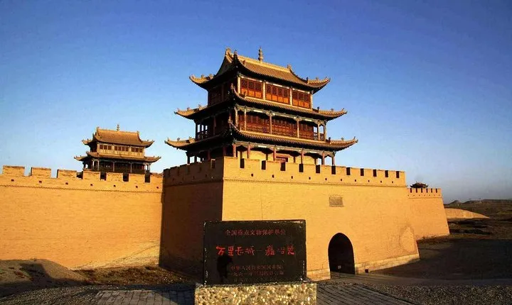 5-Day Private Culture Tour of Dunhuang and Jiayuguan