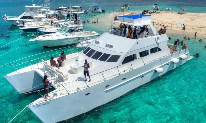 Friday Evening Kingston Harbour Cruise and Sunday Beach Cruise