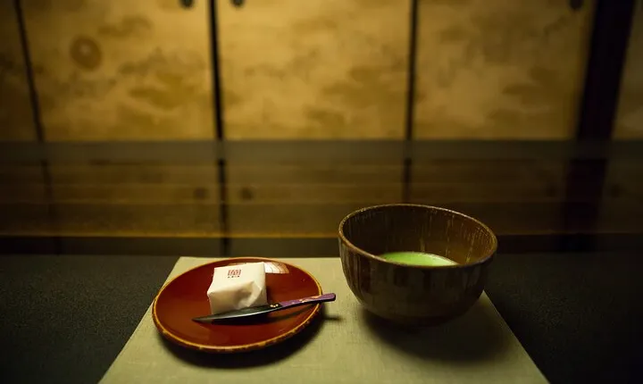 Kanazawa Food & Tea Culture Full-Day Private Tour with Government-Licensed Guide
