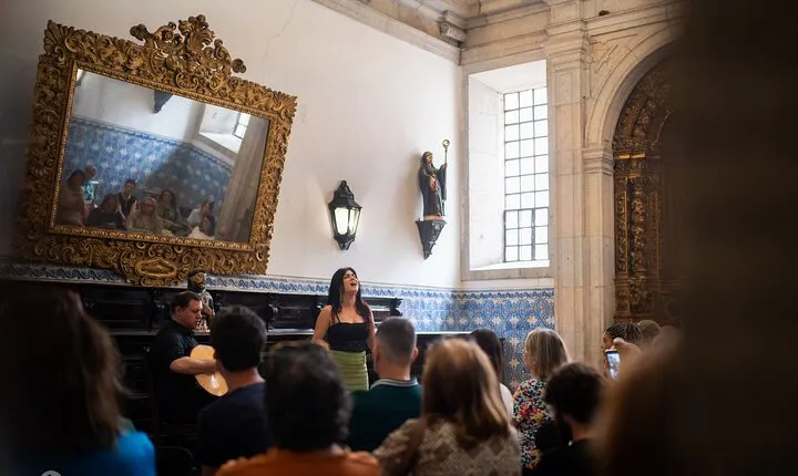 Fado Show in Porto and Guided Tour