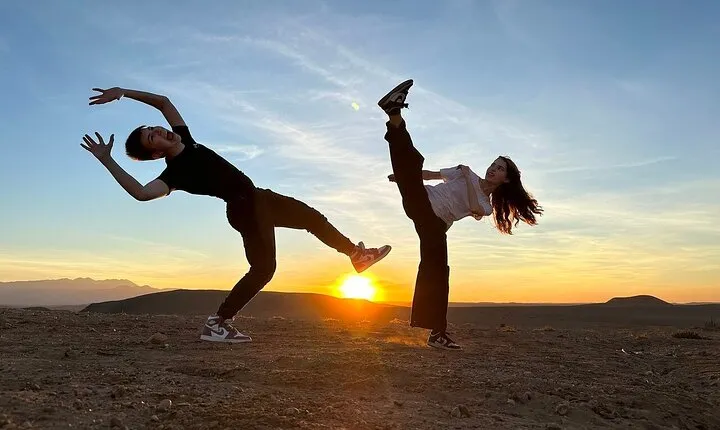 Magical dinner, sunset, music and fire show in Agafay desert