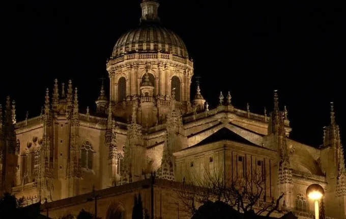 Salamanca by night walking tour