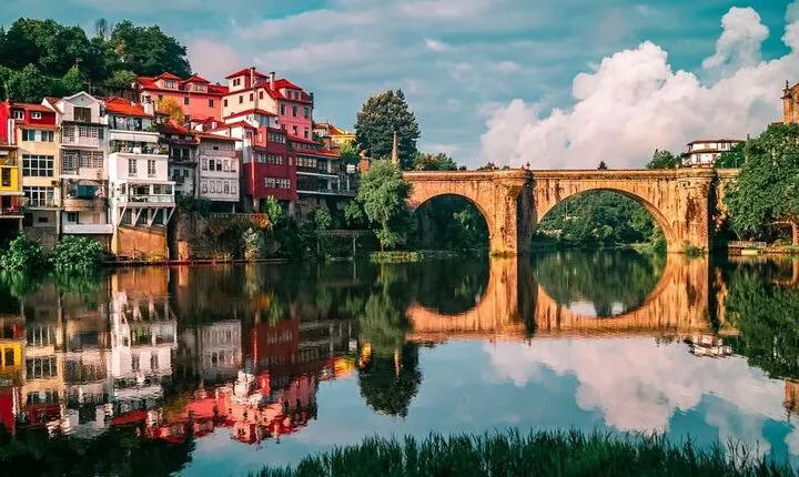 Full day Tour to Douro Valley from Porto