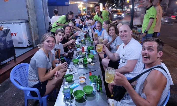 Saigon Night Walking local Street Food Tour with local Student