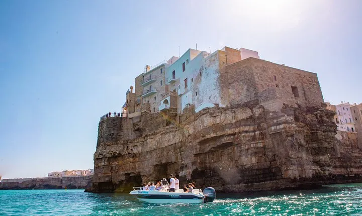 Polignano a Mare: Boat Tour of the Caves - Small Group