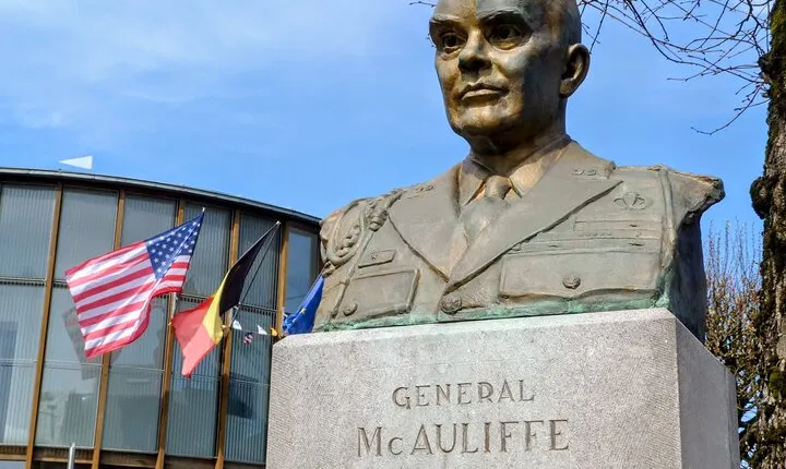 Private Bastogne War Museum, Battlefields and Barracks Tour
