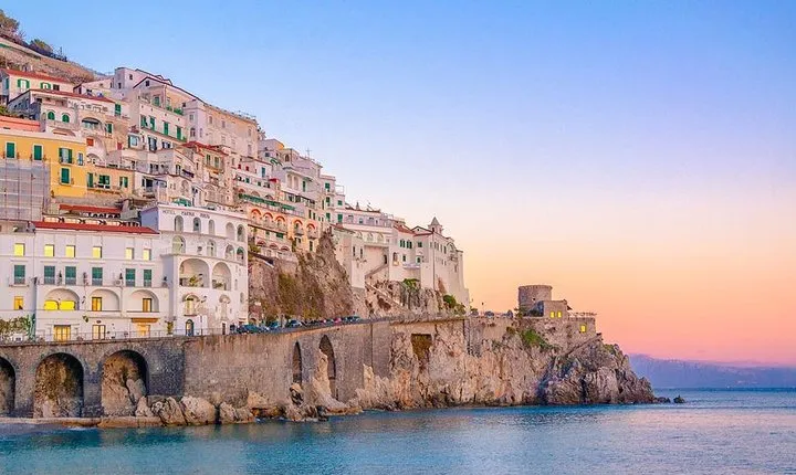 Transfer Rome to Amalfi, stop in Herculaneum