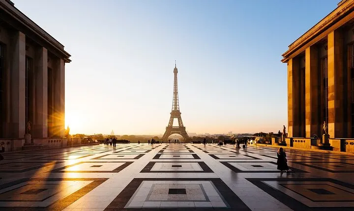 Paris Private Full Day Walking Tour