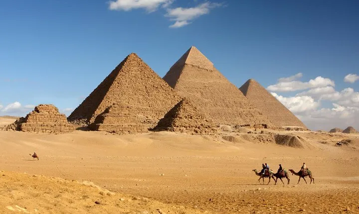 2 Days Tour from Hurghada to Cairo by Air