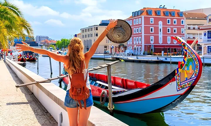 AVEIRO AND NEW COSTA: Private Full-Day Tour from Porto