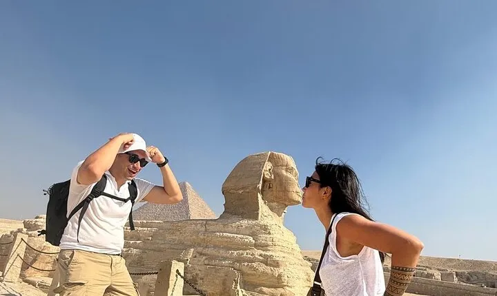 Full experience Tour Giza Pyramids,Sphinx, inside pyramids &tombs