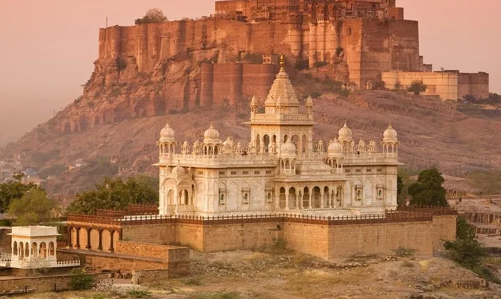 Private One Way Transfer From Pushkar To Jodhpur In AC Vehicle