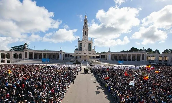 Private tour 3 days Fatima-Aveiro-Porto-Guimaraes-Braga-Santiago de Compostela