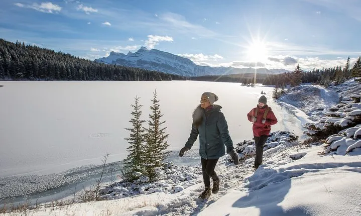 Lake Louise Ski Snowboard Icefield with Peyto Lake Shuttle