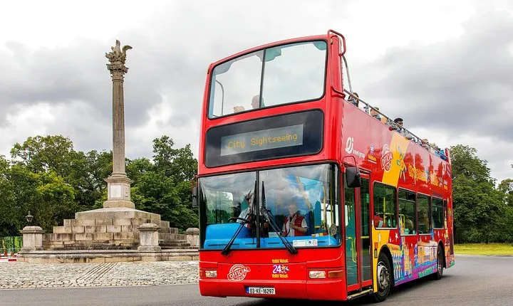 Dublin Shore Excursion: City Sightseeing Hop-On Hop-Off Bus Tour