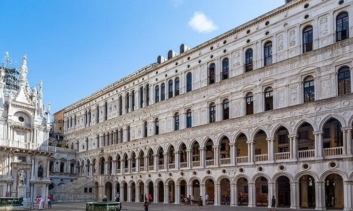 Discover the Rich Heritage of Doge’s Palace