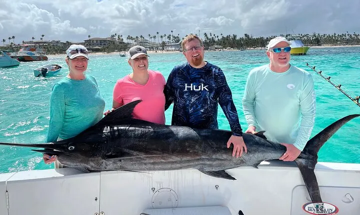 Punta Cana Private Fishing Charter on 39 Foot Boat with Bevarages
