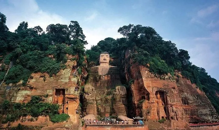 Leshan Giant Buddha and People's Park Day Trip