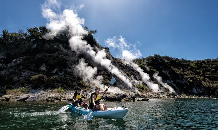 Waimangu Valley Walk and Steaming Cliffs Kayak Tour
