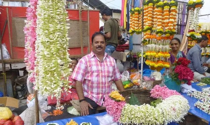 Explore the New colorful places in Mumbai Market Tour