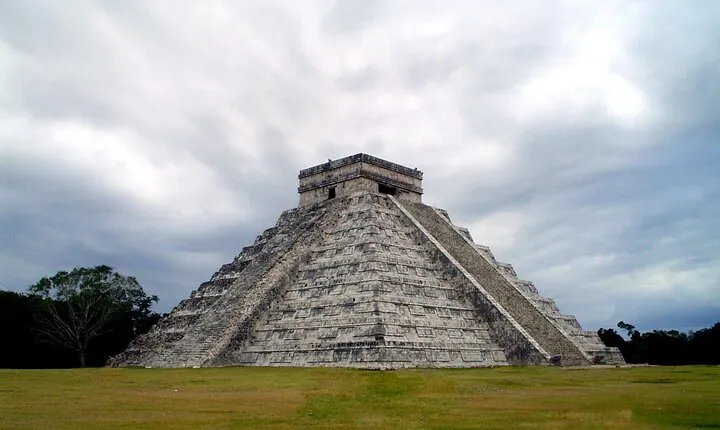 Private Full-Day Chichen Itza + Valladolid Tour with Pick up