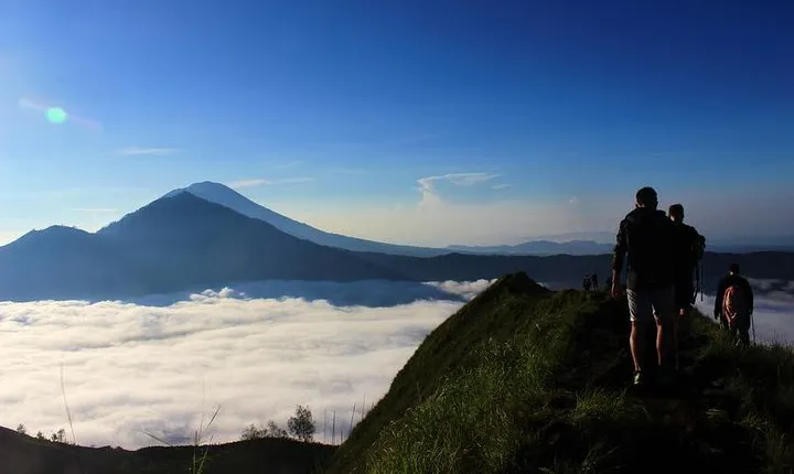 Mount Batur Sunrise Trekking with Breakfast on top