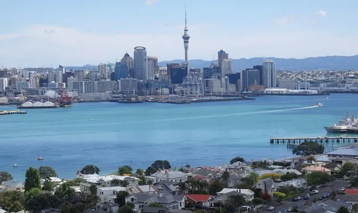 Auckland Scenic Day Tour Full-Day- 8 HOURS