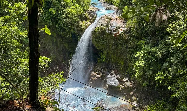 Explore Rincon de la Vieja on Horseback & Hotsprings- Lunch