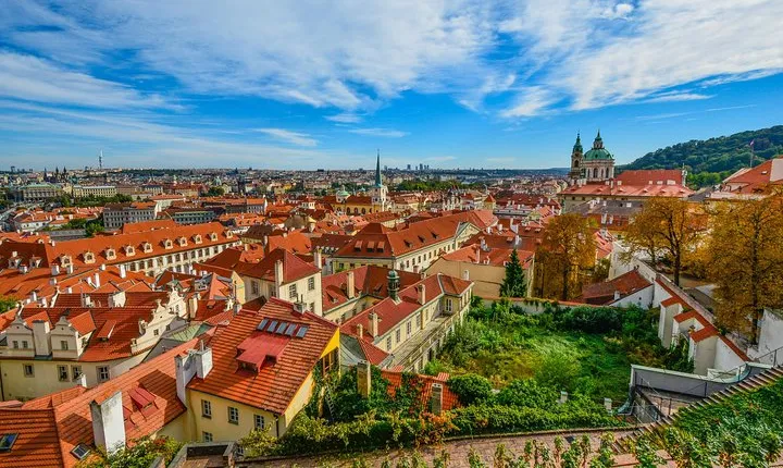 Private Prague walking tour with Kutna Hora Ossuary luxury trip