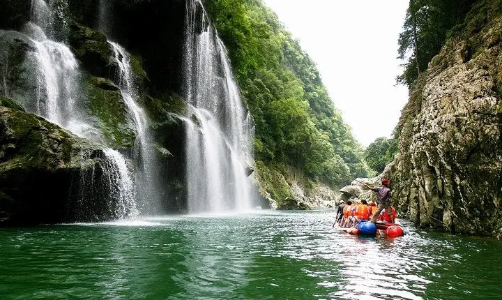1-Day Private Tour to Mengdong River Rafting from Zhangjiajie