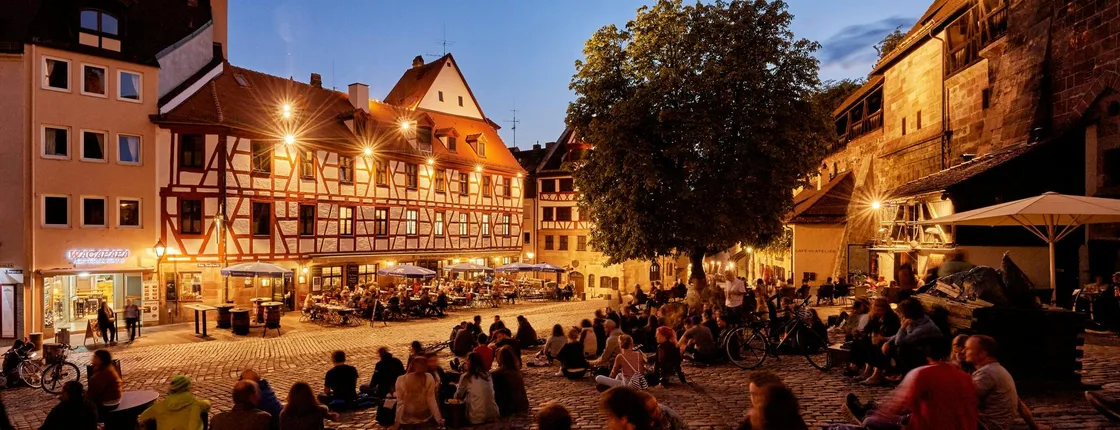 Nuremberg guided Old Town tour in the evening light