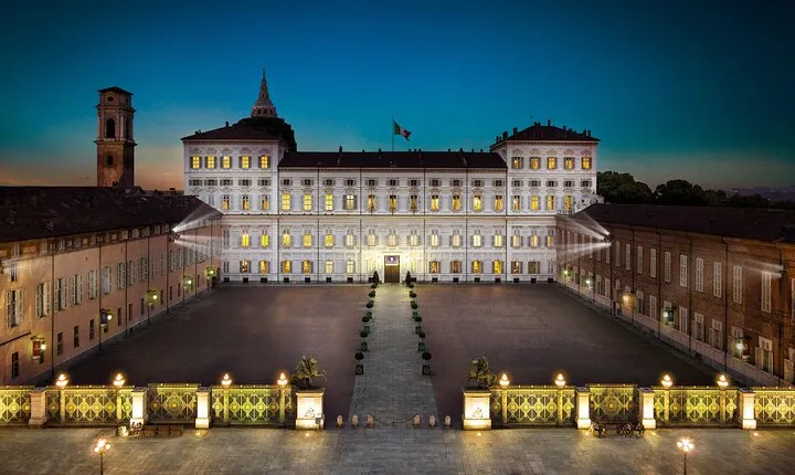 Skip-the-Line Ticket and Guided Royal Palace of Turin Group Tour