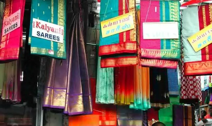 Customized Full Day Delhi Shopping Tour With Shopping Consultant