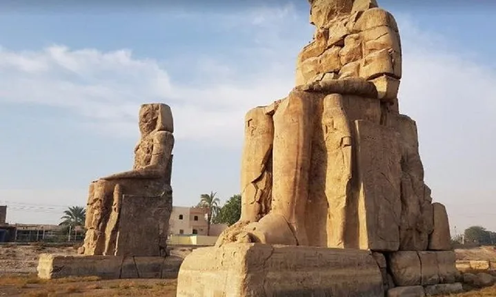 from hurghada to luxor , return and lunch