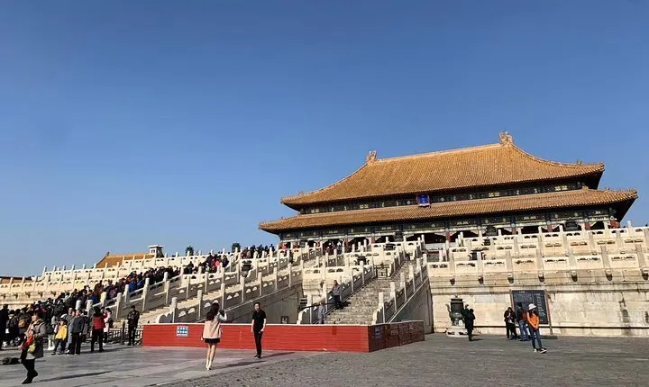 Beijing Tour: Temple of Heaven, Acrobatics& Viewing Forbidden City from Jingshan