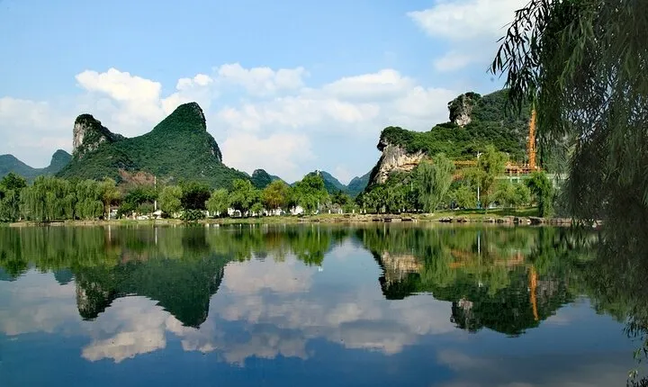 All Inclusive Private Custom Day Tour: Guilin City Discovery