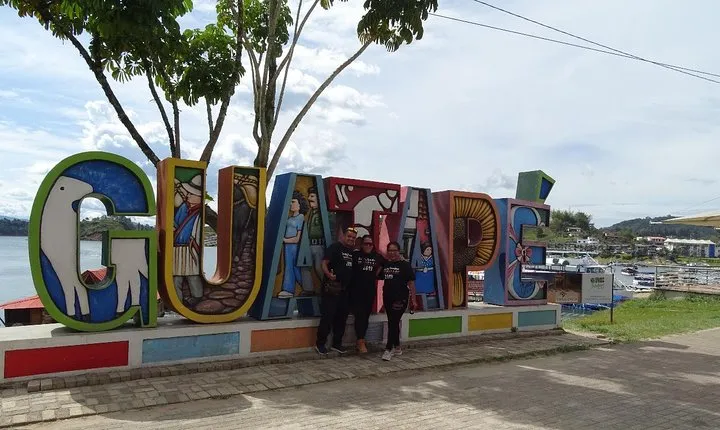 Tour privado Guatape.
