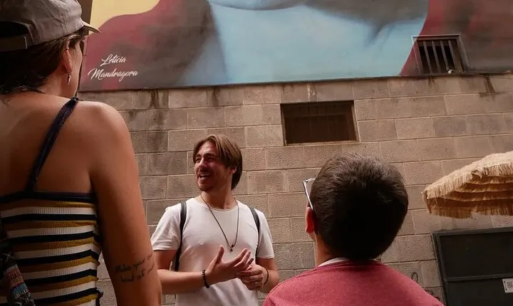 Naples Historical and Street Art Walking Tour