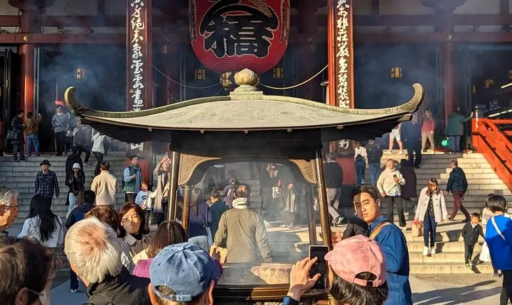 8-Hour Private Tour of Traditional Tokyo in Spanish