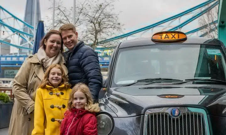 Discover London in a Panoramic Black Cab