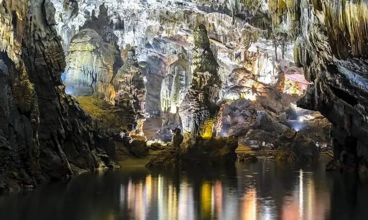 PHONG NHA CAVE- PARADISE CAVE FULL DAY FROM DONG HOI or PHONG NHA