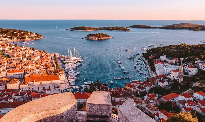 Full-Day Hvar & Pakleni Islands Speedboat Private Tour from Split