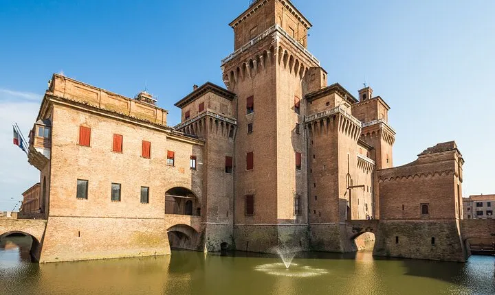 Ferrara Highlights Kids Tour with a Local Guide